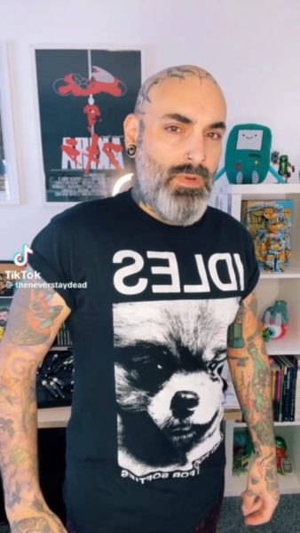 An example of a visual hook